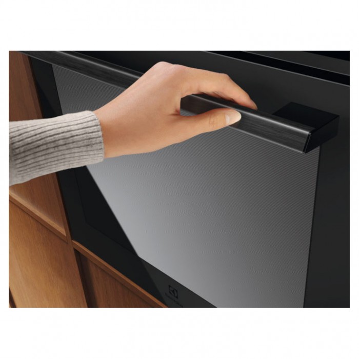 Фурна за вграждане Electrolux EOB9S3XT Серия 800 SteamPro, 70 л, Клас А++